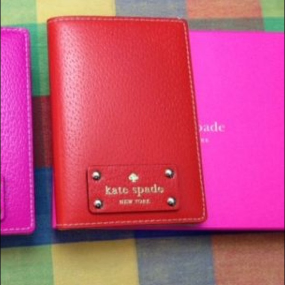 RARE! Kate Spade Passport Holder in GIFT BOX Red Leather - Picture 13 of 15